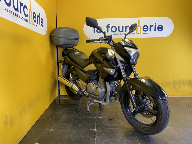 SUZUKI GW 250 INAZUMA / INAZUMA 250