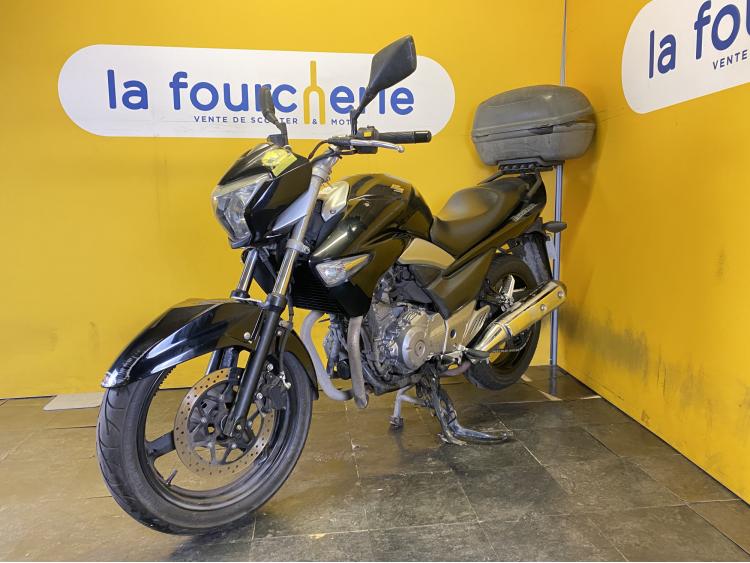 SUZUKI GW 250 INAZUMA / INAZUMA 250