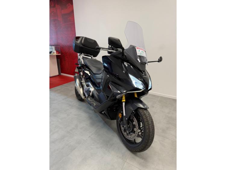 HONDA FORZA 750