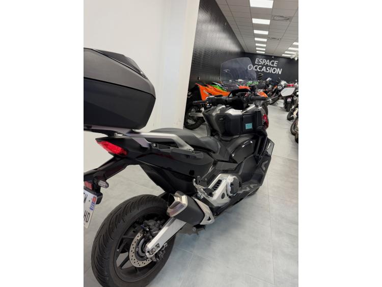 HONDA FORZA 750