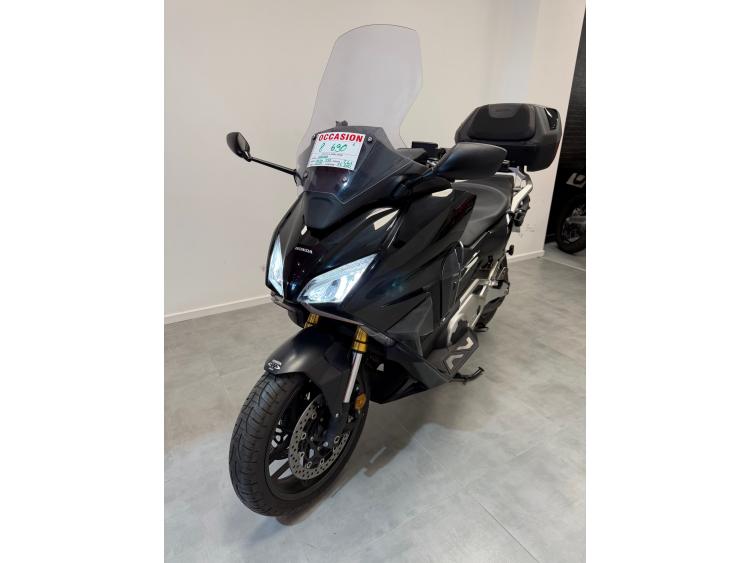 HONDA FORZA 750