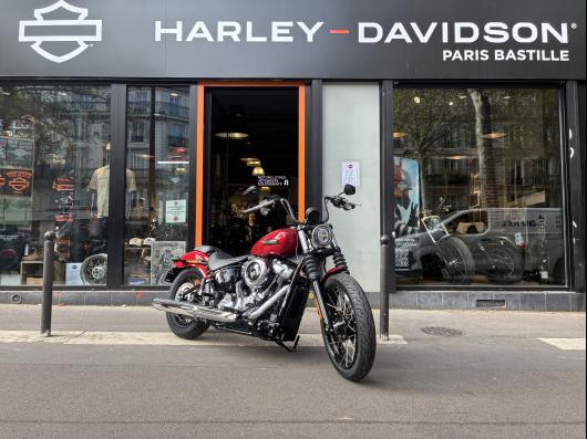 HARLEY-DAVIDSON SOFTAIL STREET BOB 1745