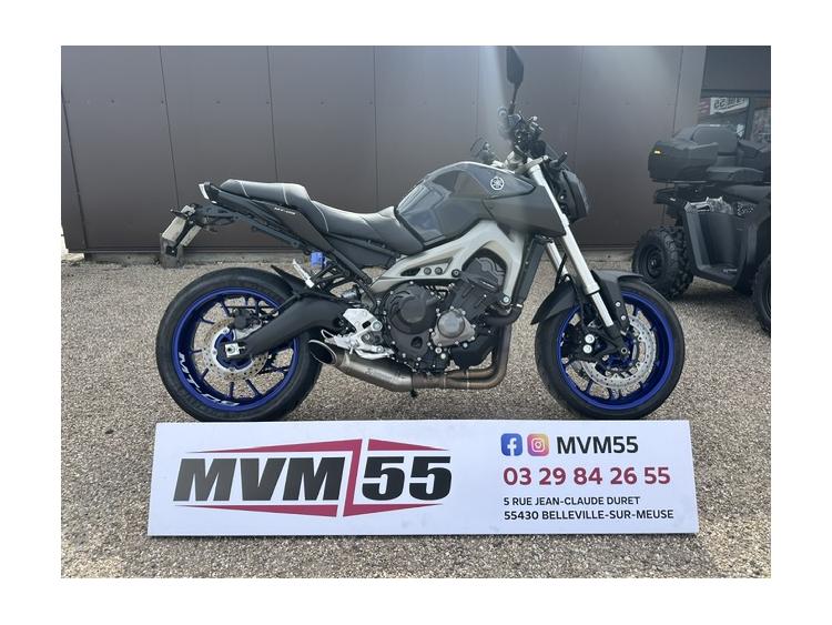 YAMAHA MT-09