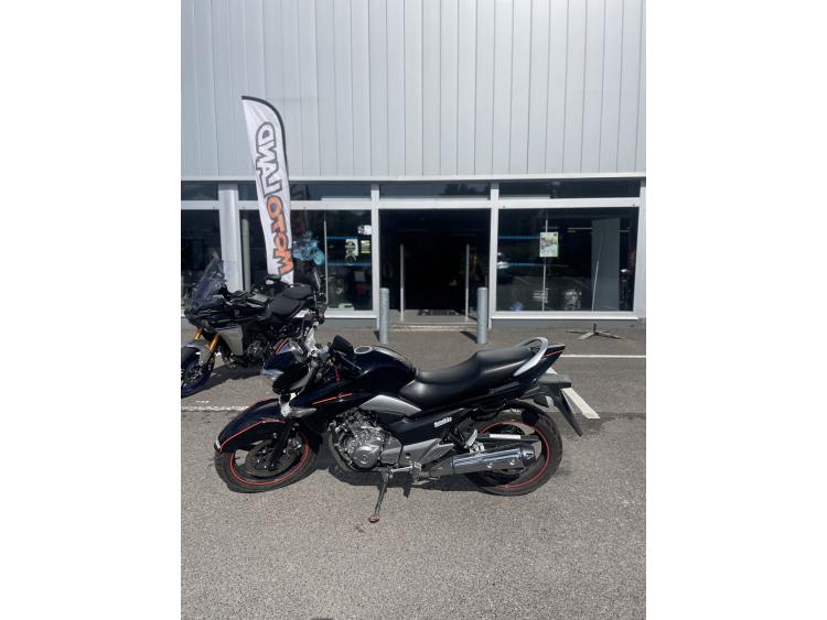 SUZUKI GW 250 INAZUMA