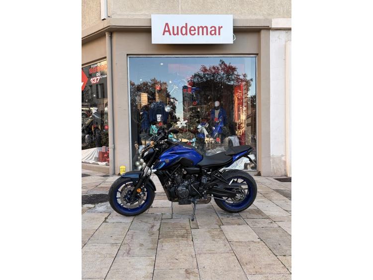 YAMAHA MT-07 (47.5CV)