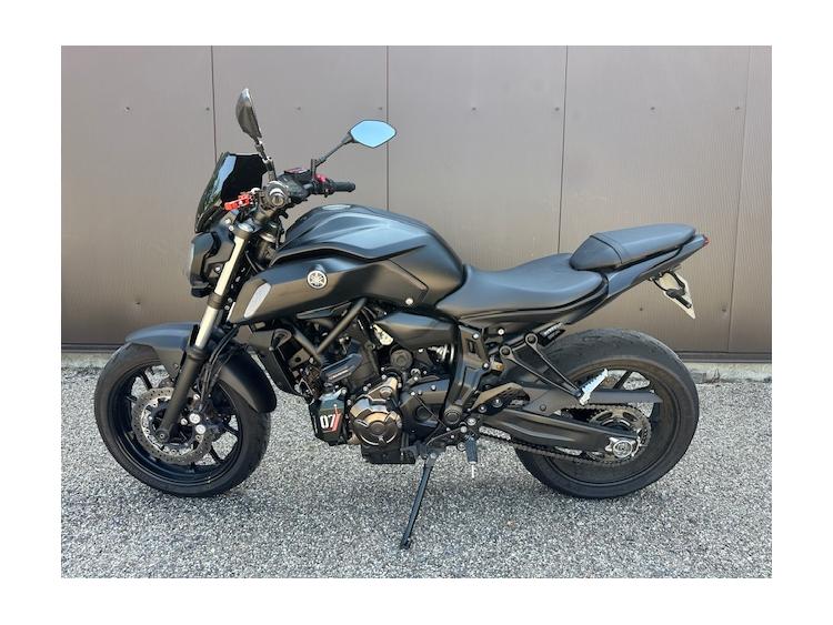 YAMAHA MT-07