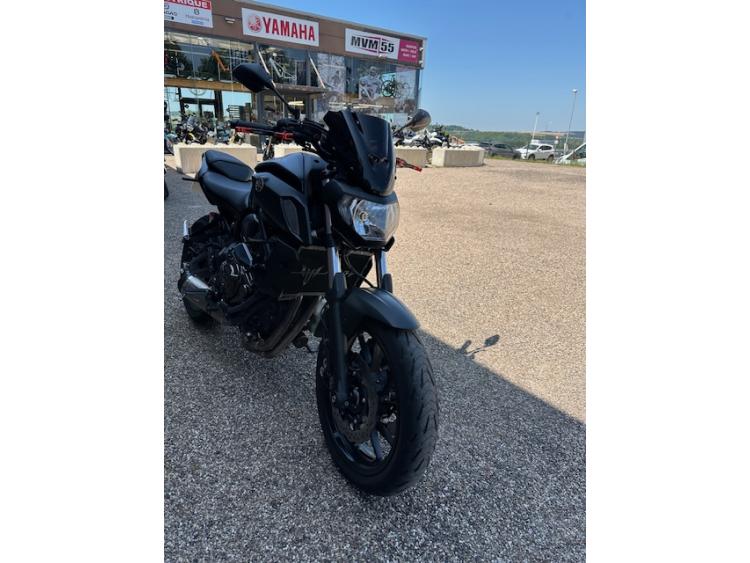 YAMAHA MT-07