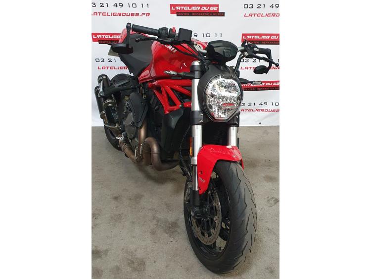 DUCATI MONSTER 821