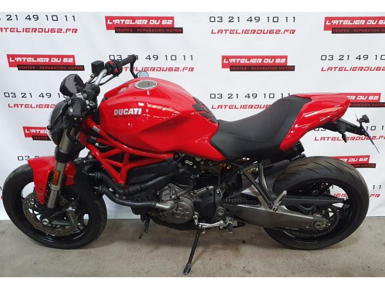 DUCATI MONSTER 821