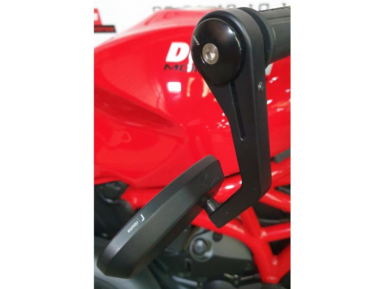 DUCATI MONSTER 821