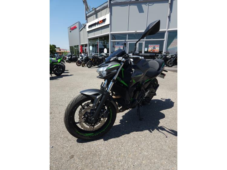 KAWASAKI Z 650