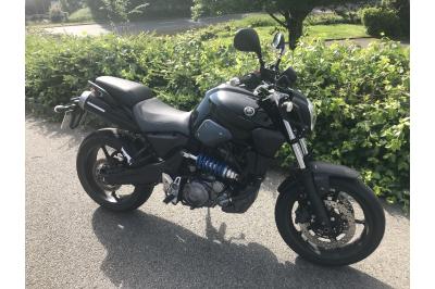 YAMAHA MT-03