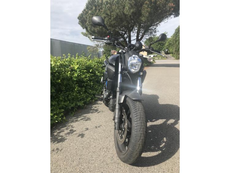YAMAHA MT-03 660