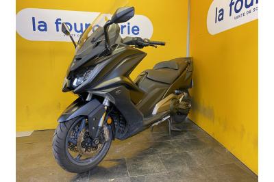 KYMCO AK 550
