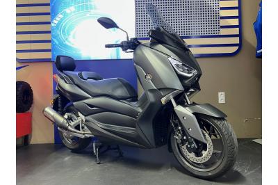 YAMAHA X-MAX 125