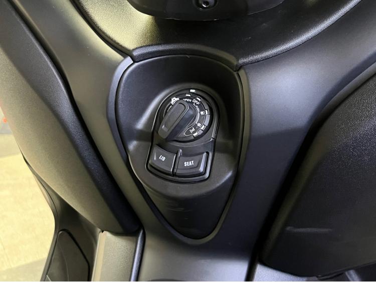 YAMAHA X-MAX 125