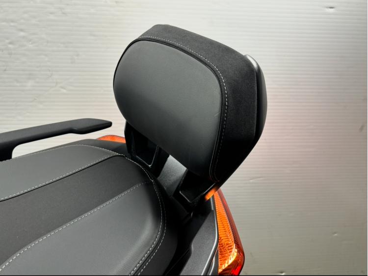 YAMAHA X-MAX 125