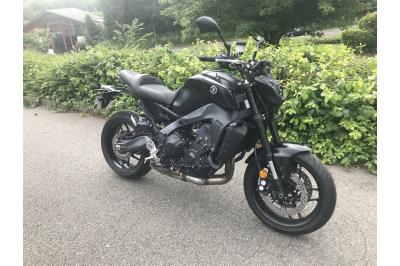 YAMAHA MT-09