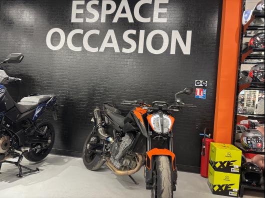KTM 890 DUKE