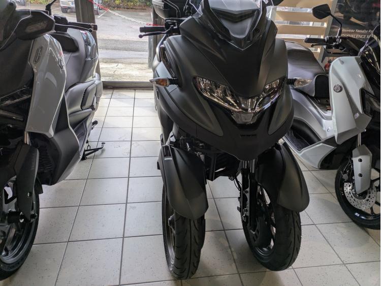 YAMAHA TRICITY 300 