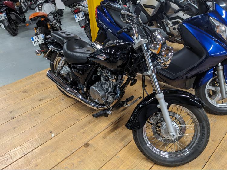 SUZUKI VZ 125 MARAUDER