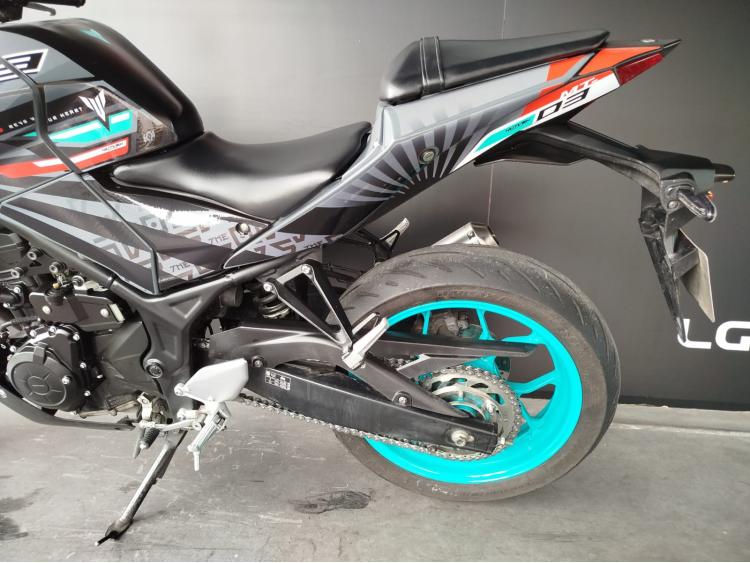 YAMAHA MT-03 MT03 + EQUIPEMENTS - 1er main.