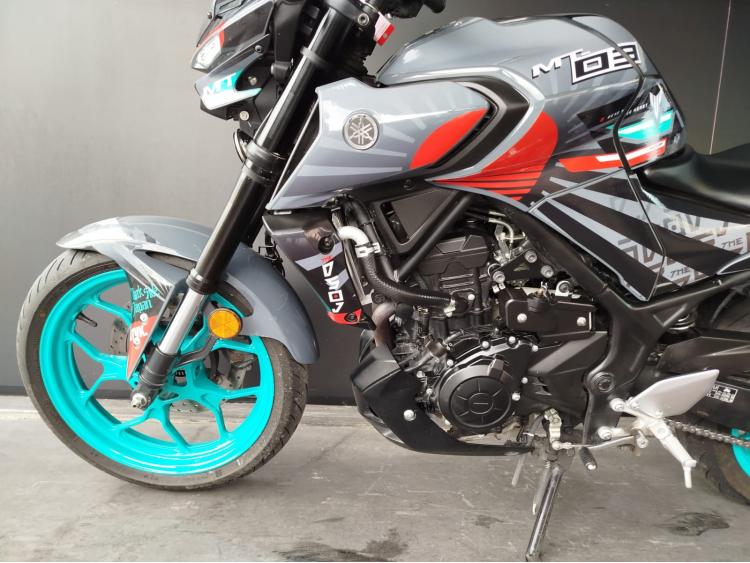 YAMAHA MT-03 MT03 + EQUIPEMENTS - 1er main.