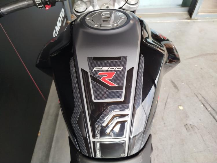 BMW F 900 R Finition pro -Garantie Constructeur 2028 - 1er main