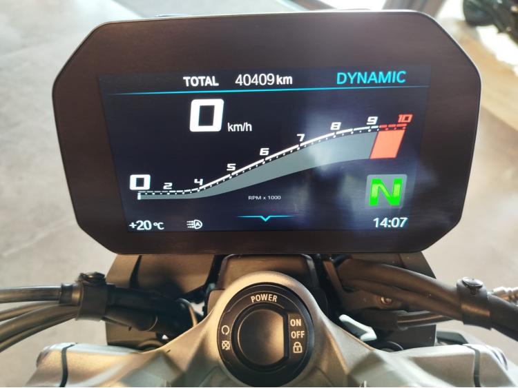 BMW F 900 R Finition pro -Garantie Constructeur 2028 - 1er main