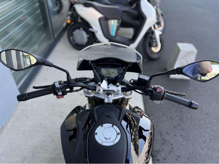 BMW G 310 R - A2
