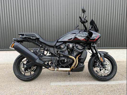 HARLEY-DAVIDSON ADVENTURE PAN AMERICA 1250
