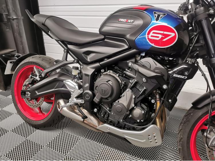 TRIUMPH TRIDENT 660 TRIBUTE - Eligible A2 - 1ère main