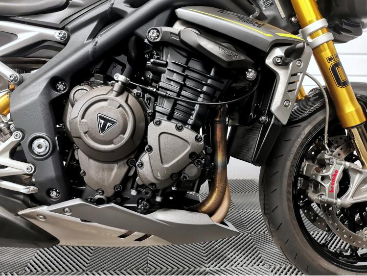 TRIUMPH SPEED TRIPLE 1200 RS - 1200RS