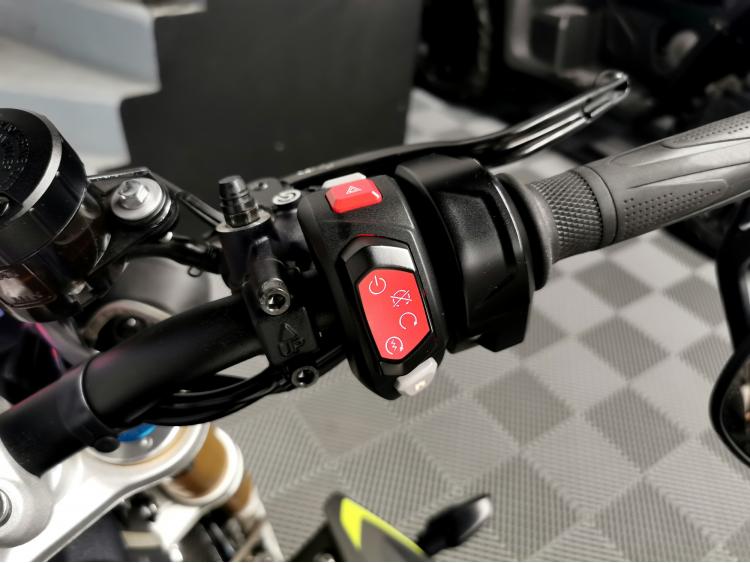 TRIUMPH SPEED TRIPLE 1200 RS - 1200RS