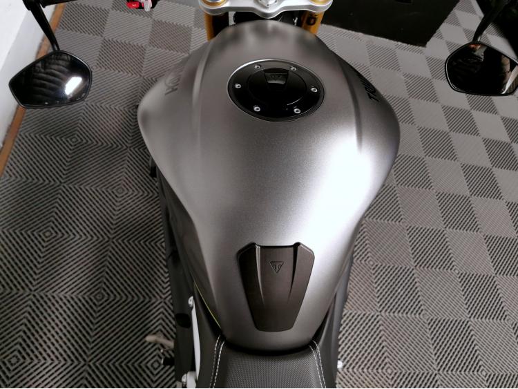 TRIUMPH SPEED TRIPLE 1200 RS - 1200RS