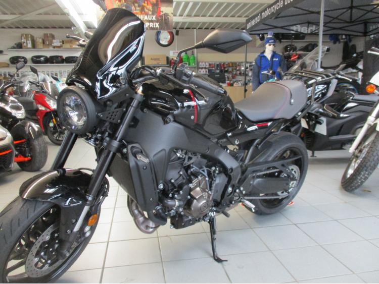 YAMAHA XSR 900