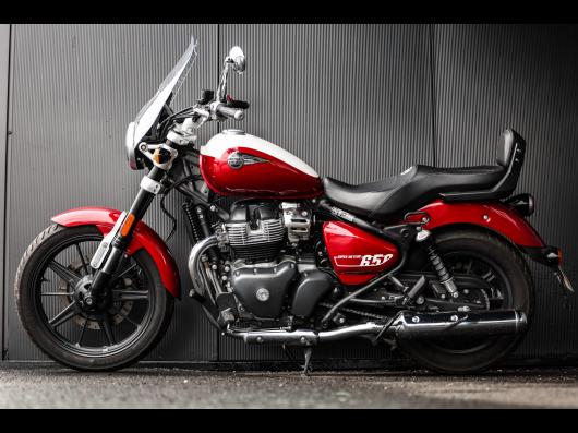 ROYAL ENFIELD SUPER METEOR 650