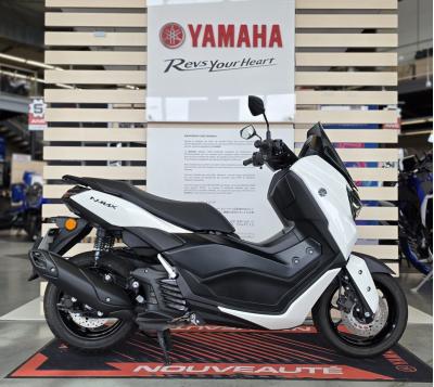 YAMAHA NMAX 125