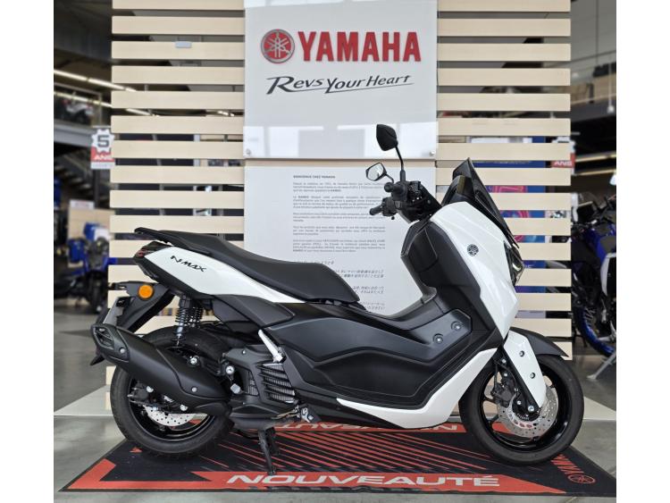 YAMAHA NMAX 125
