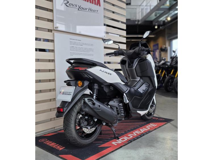 YAMAHA NMAX 125