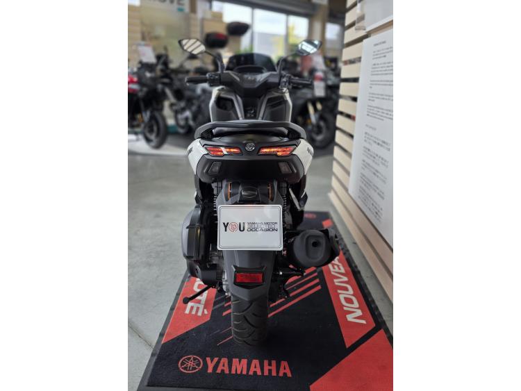 YAMAHA NMAX 125