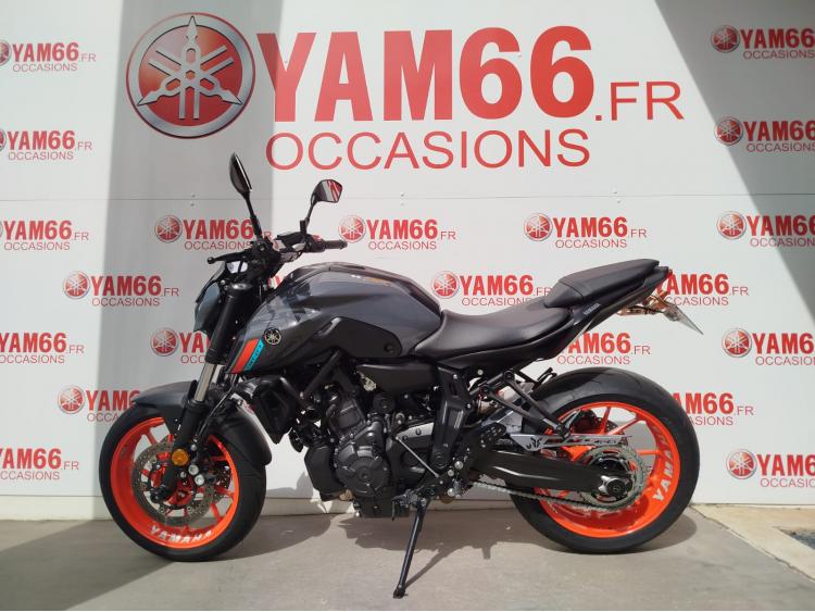 YAMAHA MT-07 (47.5CV) - EQUIPEMENTS