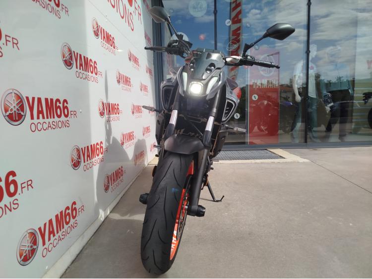 YAMAHA MT-07 (47.5CV) - EQUIPEMENTS