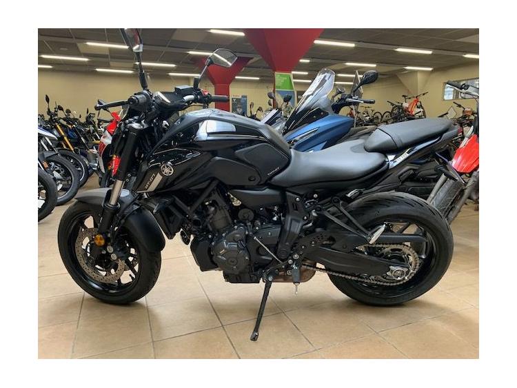 YAMAHA MT-07 (47.5CV)