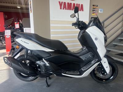 YAMAHA NMAX 125