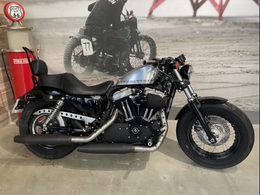 HARLEY-DAVIDSON SPORTSTER FORTY-EIGHT 1200