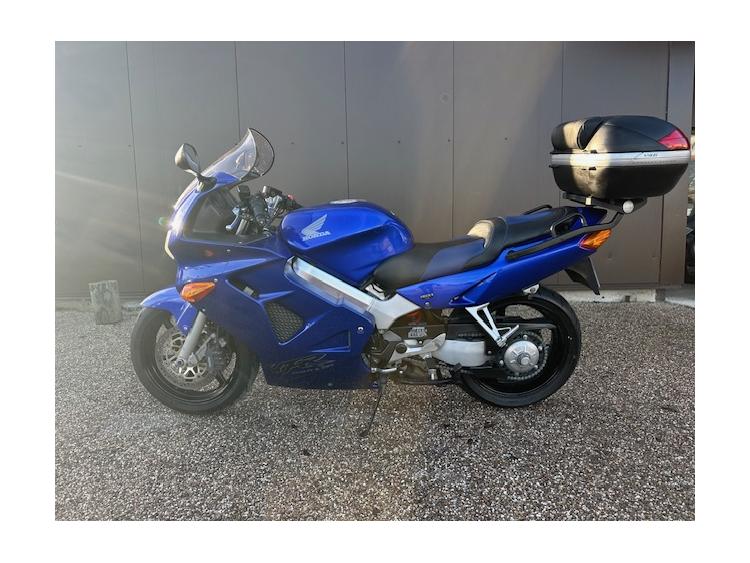 HONDA VFR 800 F
