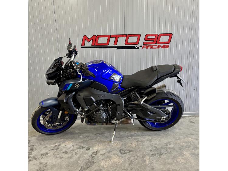 YAMAHA MT-10
