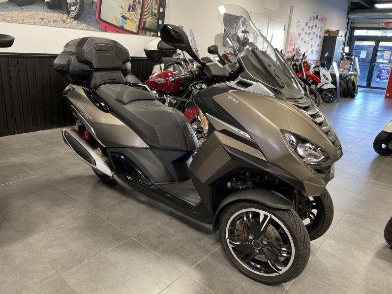 PEUGEOT METROPOLIS 400 SW