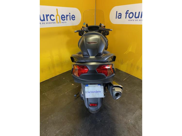 SUZUKI BURGMAN 650